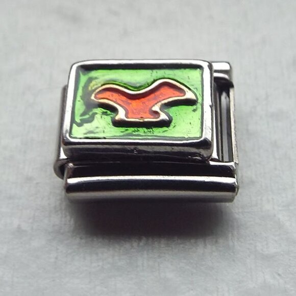 Red bird on green enamel 9mm stainless steel Italian charm bracelet link new - Picture 1 of 2